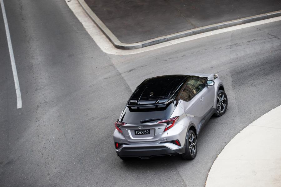  Toyota C-HR 2017 года  (AU) (фото 13 из 30)